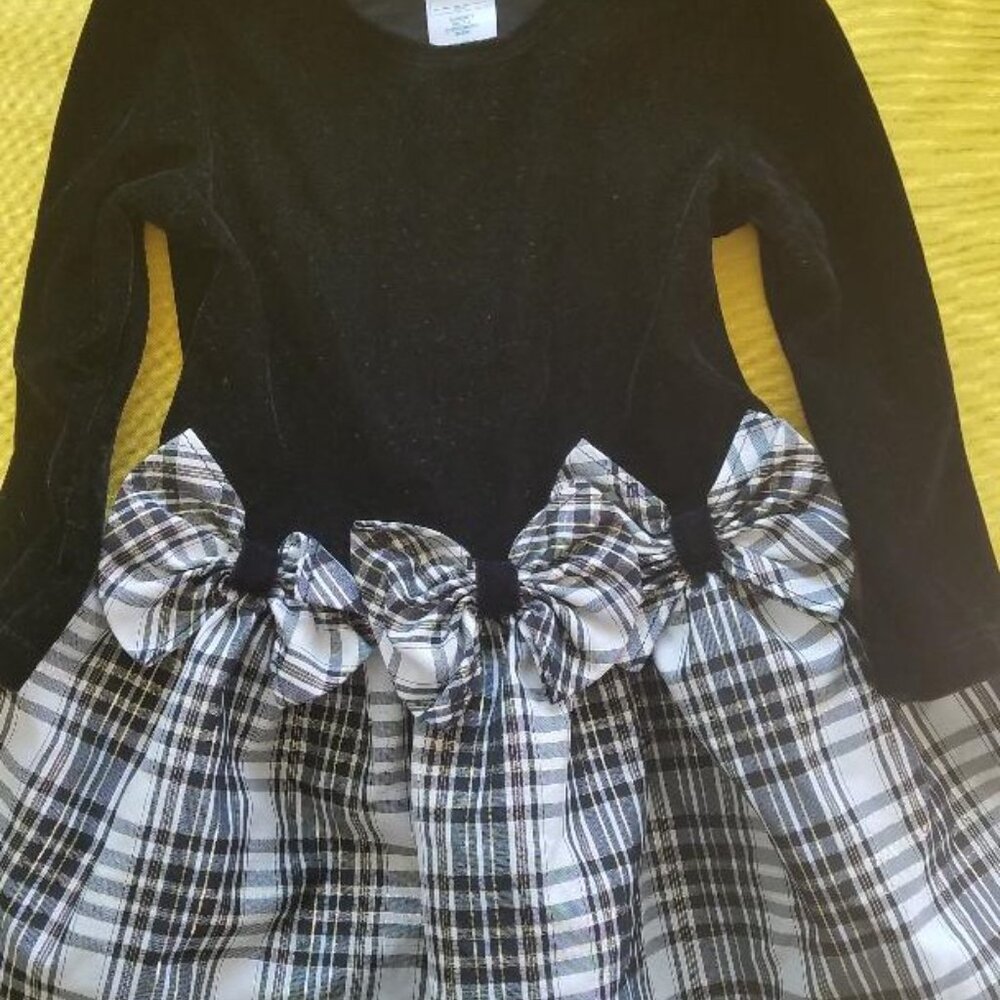 Wonder Kids long-sleeve black velvet bodice and satiny black, gray, metallic